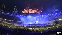 London Olimpiadasının açılışından fotolar